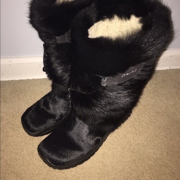 Pajar Faux Fur Boots for Women for sale | eBay Pajar fur boots 81/2-9