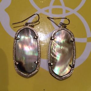 Kendra Scott Elle Earrings