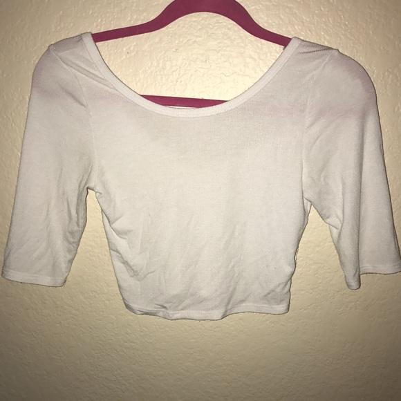 White mid sleeve crop top