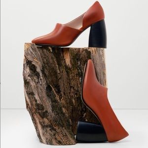 ISO Mango heel leather shoes in 6/6.5