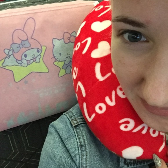 Meet your Posher, Emily - Picture 1 of 1