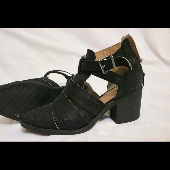 Ankle boots