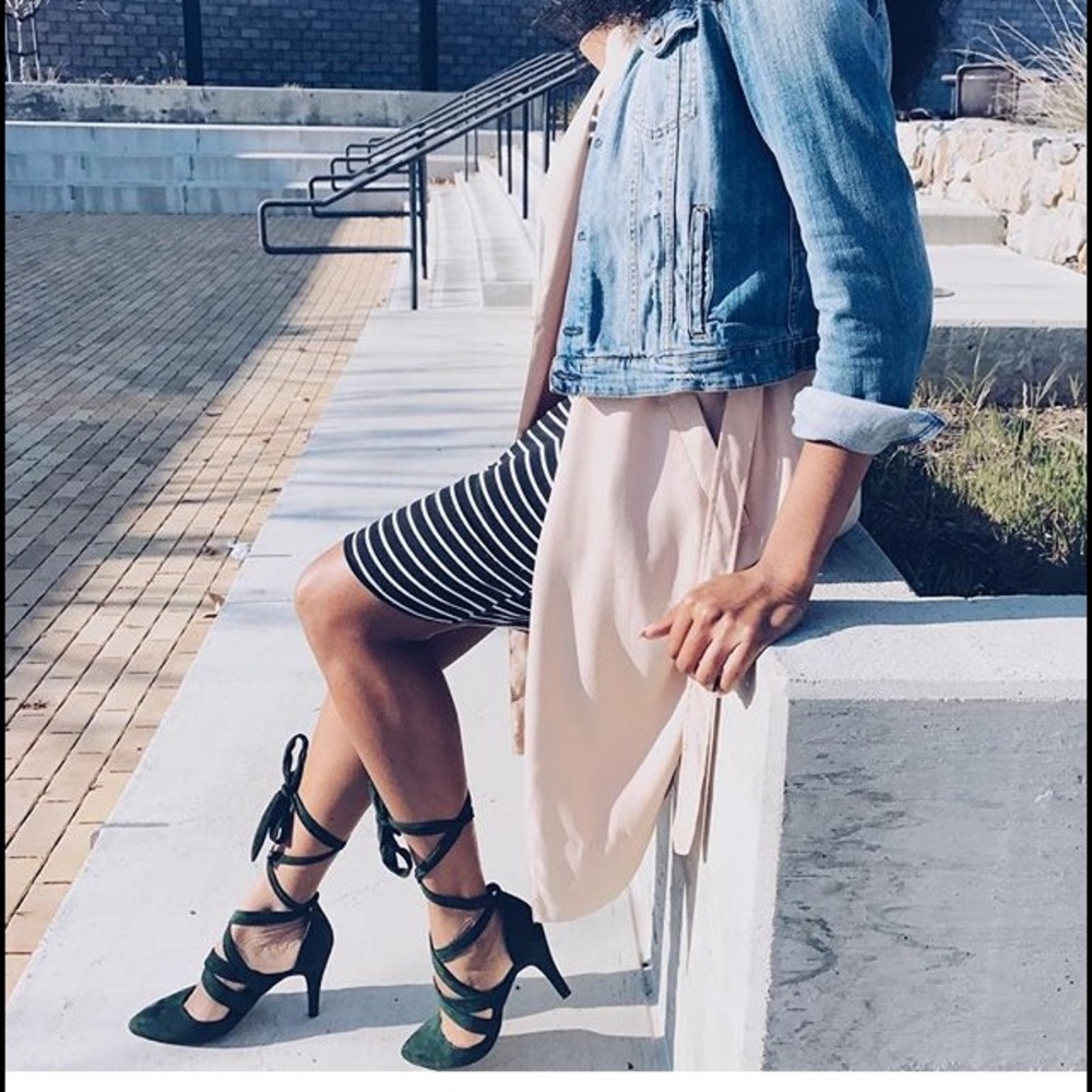 Strapped pumps