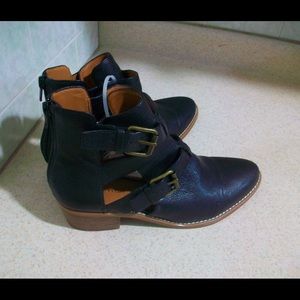 Nine West Vintage America Cuthole Ankle boots.Sz 8