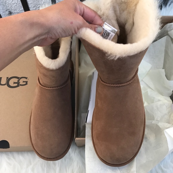 UGG Mini Brigette Bow limited edition boots sz 8 - Picture 2 of 4