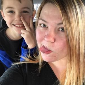 Meet your Posher, Alexis