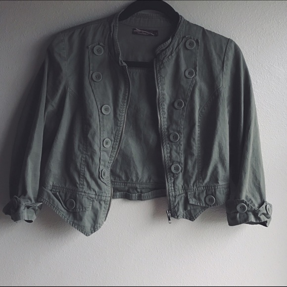 •olive green jacket• - Picture 2 of 4