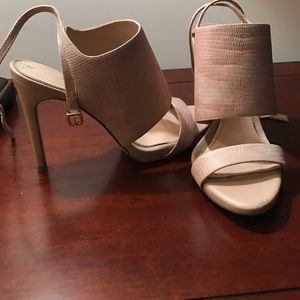 Gianna Bini nude heels size 8