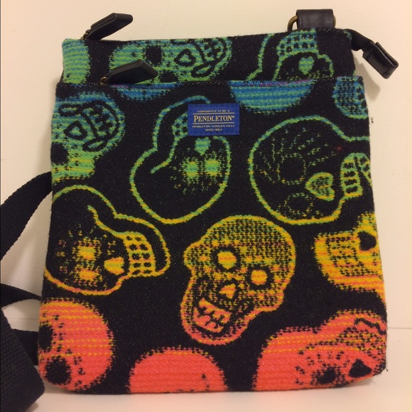 Pendleton skull cross body bag
