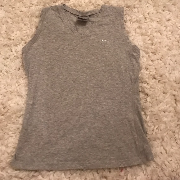 Nike gray workout top