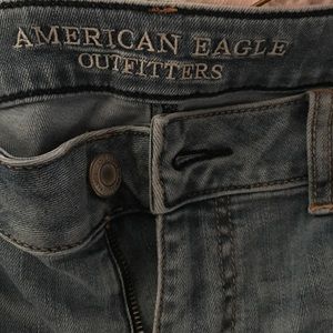 AE Skinny Jeans-- Light wash