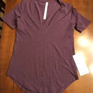 Lululemon size 2 tee NWT