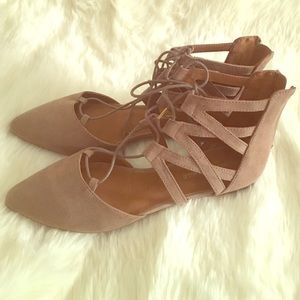 American eagle tan strappy flats