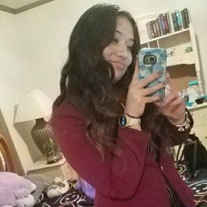 Meet your Posher, Aurea