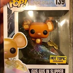Funko Pop - HT Excl. Gus Gus in Slipper (glitter)