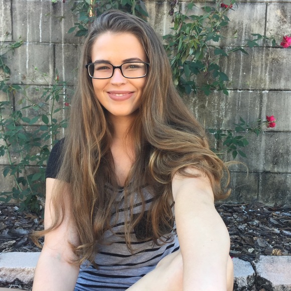 Meet your Posher, Brianna