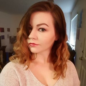 Meet your Posher, Caitlyn