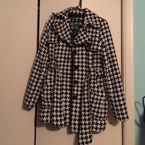 Me Jane Pea Coat | Size: Small
