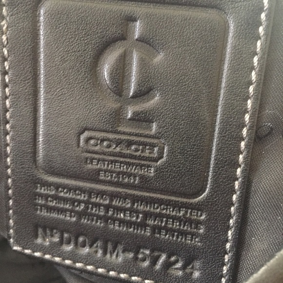 Coach - Picture 3 of 4