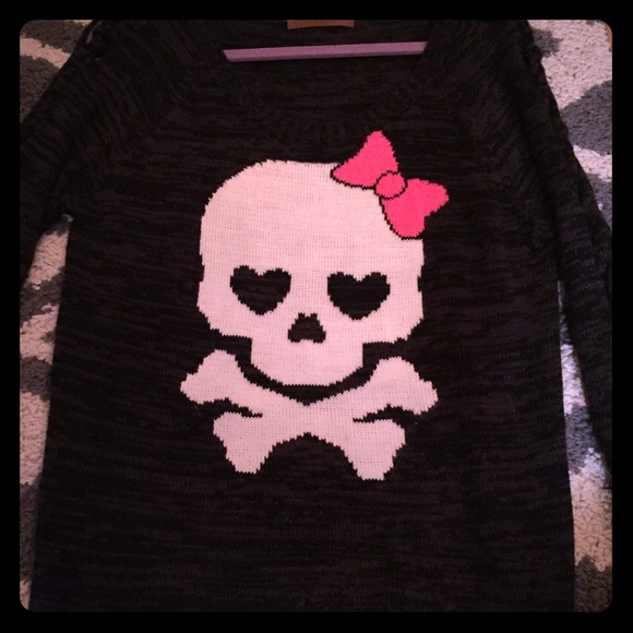 Sweater with skull on front! Cute braid on sleeve