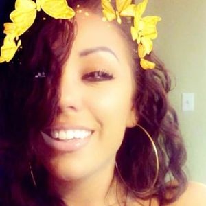 Meet your Posher, Nikki