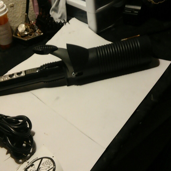 Curling iron - Picture 2 of 3