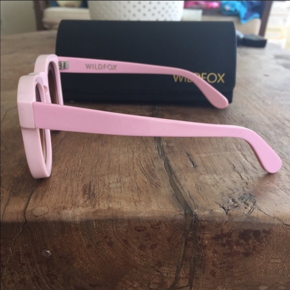 WILDFOX Couture Pink Juliet Fashion Sunglasses