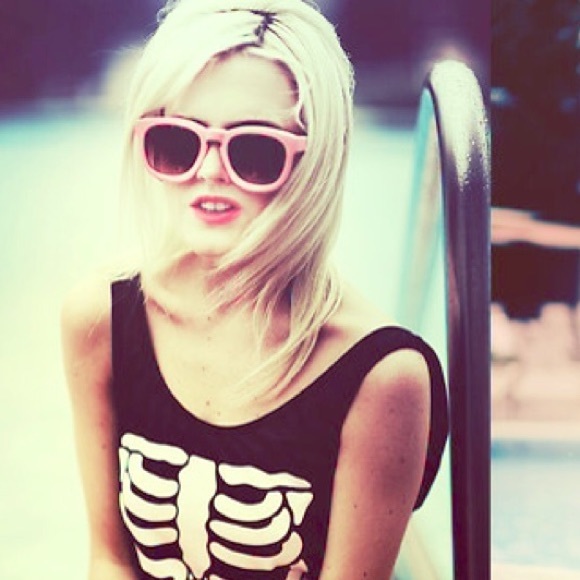 WILDFOX Couture Pink Juliet Fashion Sunglasses main image 5