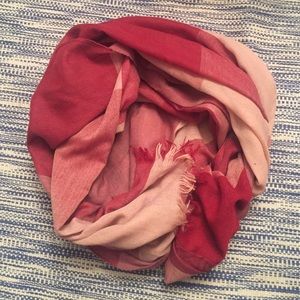 Plaid pink scarf