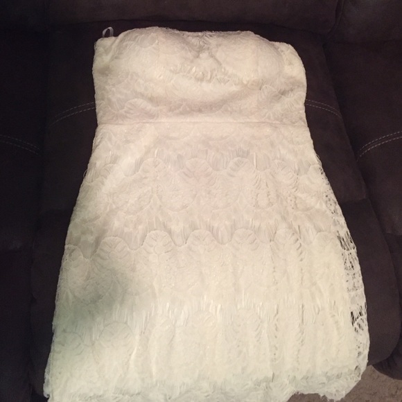 Strapless lace dress 💰moving sale!