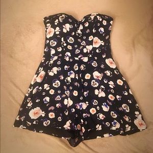 Guess Sasha Falling Pansy-Print Romper