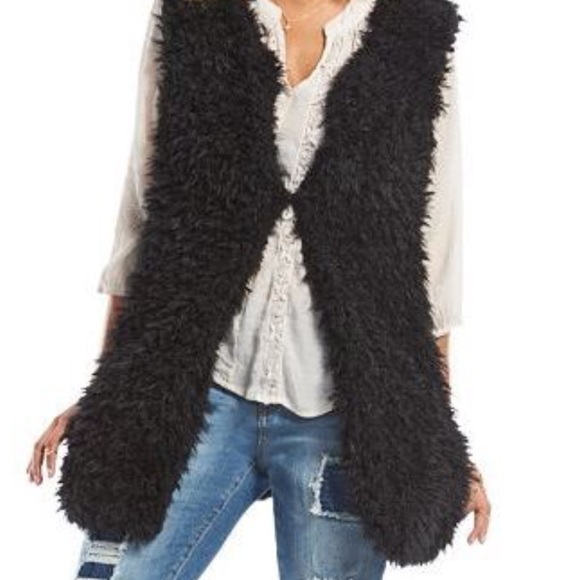 Madden Girl Black Faux Fur Vest