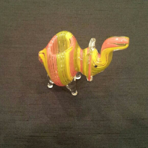 Beautiful Hand Blown Glass Elephant Pipe - Picture 2 of 3