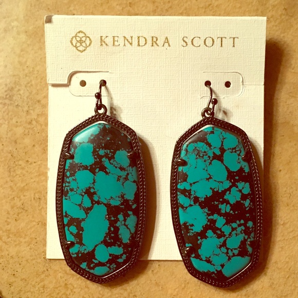 Kendra Scott Danielle Earrings