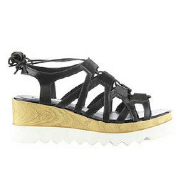 Black platform wedge sandals by Cape Robbin - Picture 1 of 1