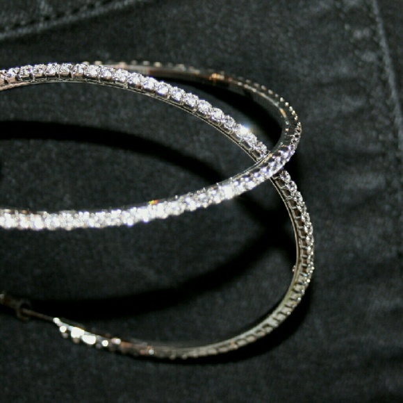 ⚡LAST PAIR⚡ Stunning Rhinestone Hoops 3.25" NWOT - Picture 2 of 5