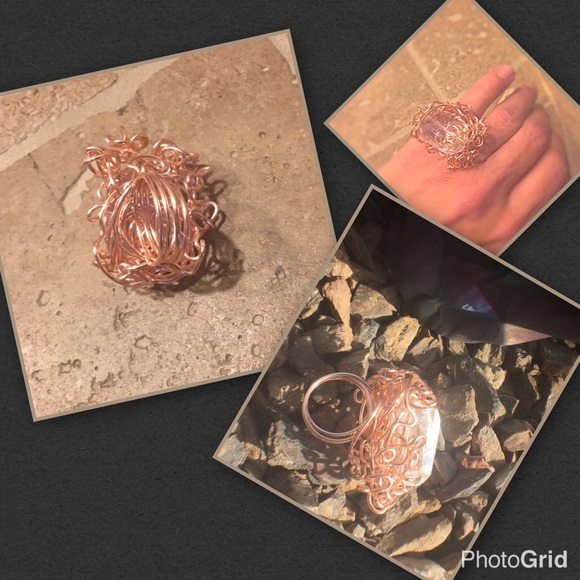 ❣️Rose Gold Crystal Ring - Picture 4 of 8