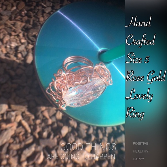 ❣️Rose Gold Crystal Ring - Picture 2 of 8