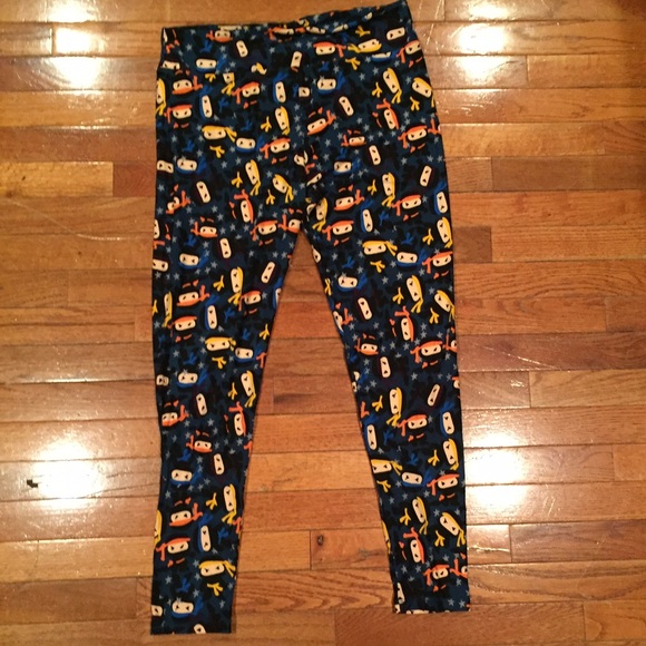 LulaRoe ninja pattern leggings