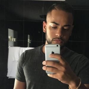 Meet your Posher, Alex