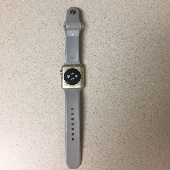 Apple Watch (38MM) Series 1 - Picture 3 of 4