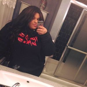 Meet your Posher, Vanessa