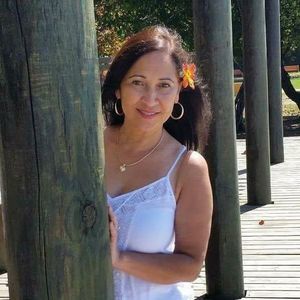 Meet your Posher, Isabel