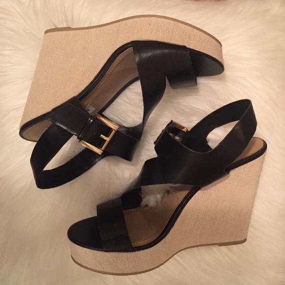 Steve Madden never worn black wedges 8.5
