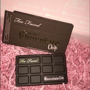 TOO FACED MATTE CHOCOLATE CHIP PALETTE