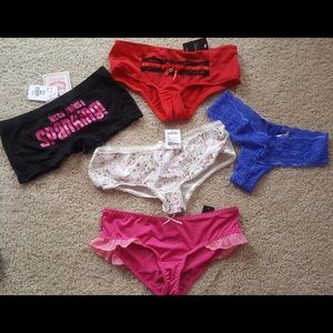 SOLD           NWT 5 pairs of panties Medium