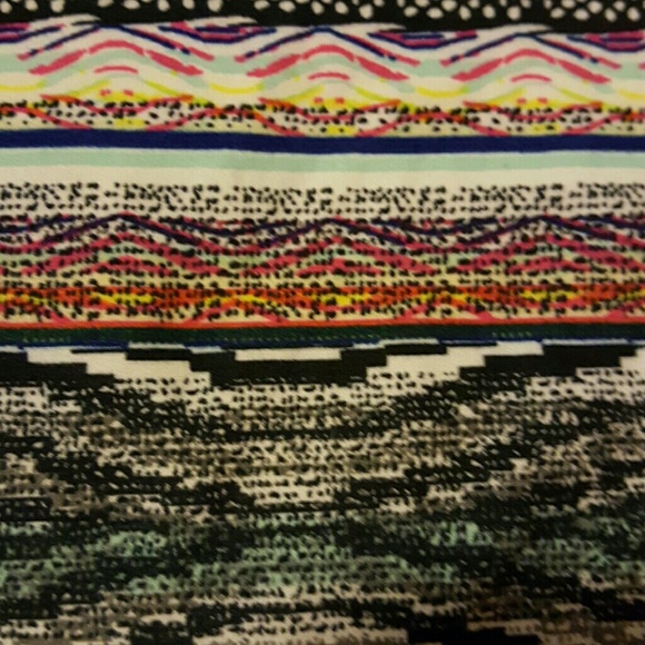 Plus Size Multi-Color Leggings - Picture 4 of 4