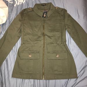 Olive NWT Express jacket