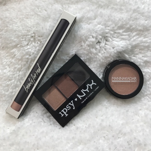 Eyeshadow lot