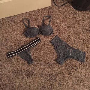 OFFER: BUNDLE 34 A bra with M thong and Cheekys